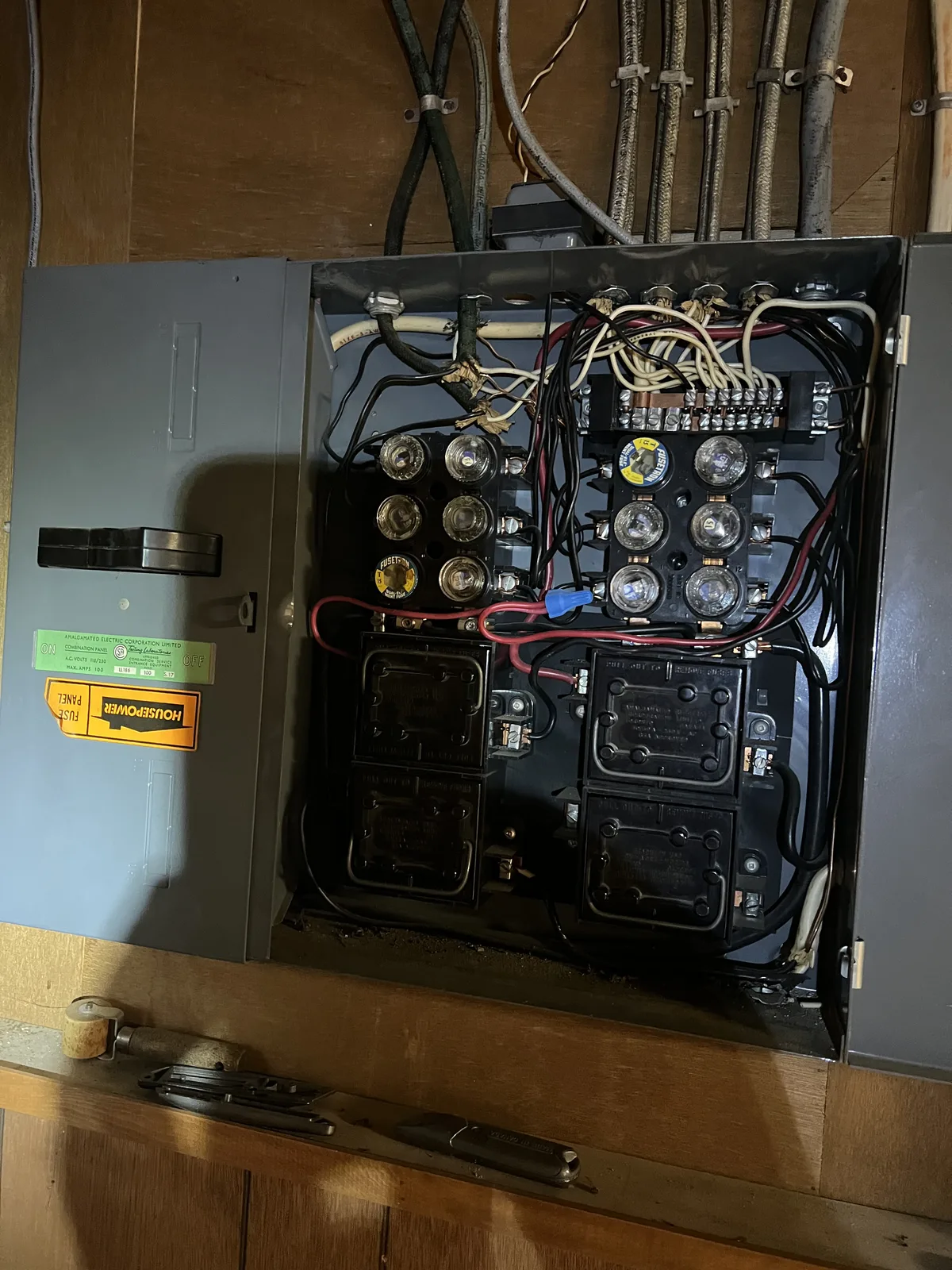 Electrician diagnosing electrical system Toronto GTA
